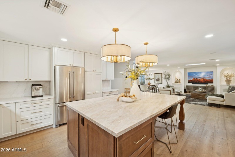 20-web-or-mls-7770-e-camelback-rd-unit-1