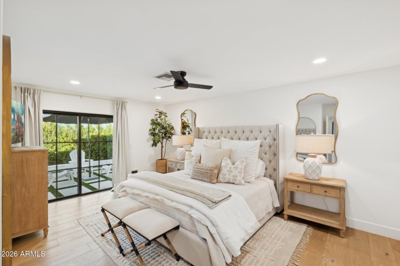 24-web-or-mls-7770-e-camelback-rd-unit-1