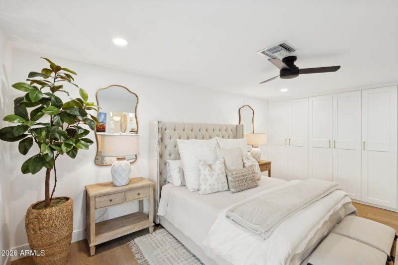 27-web-or-mls-7770-e-camelback-rd-unit-1