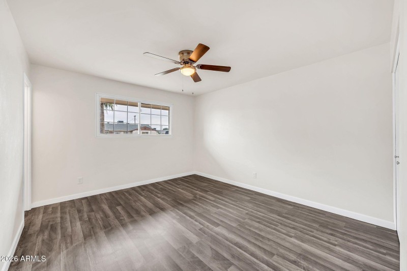 7742 W Fairmount Ave-17