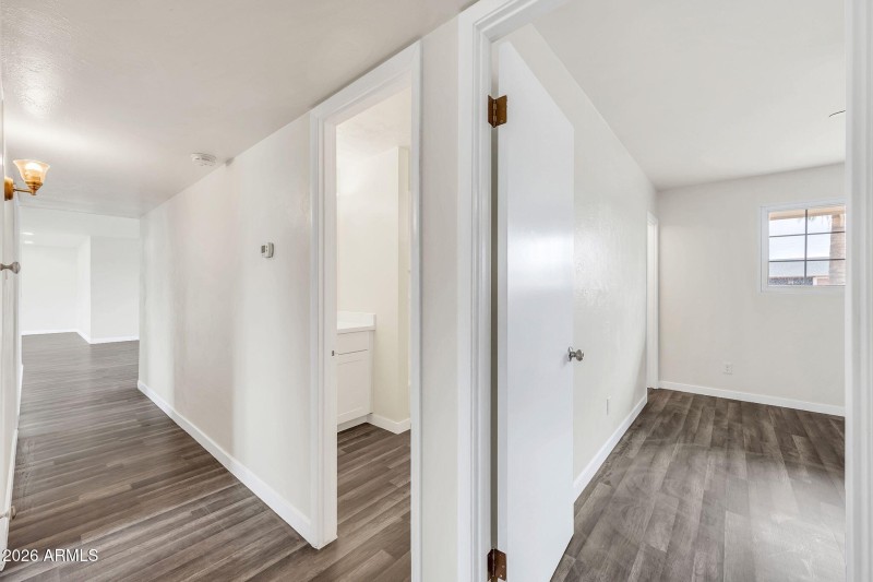 7742 W Fairmount Ave-21