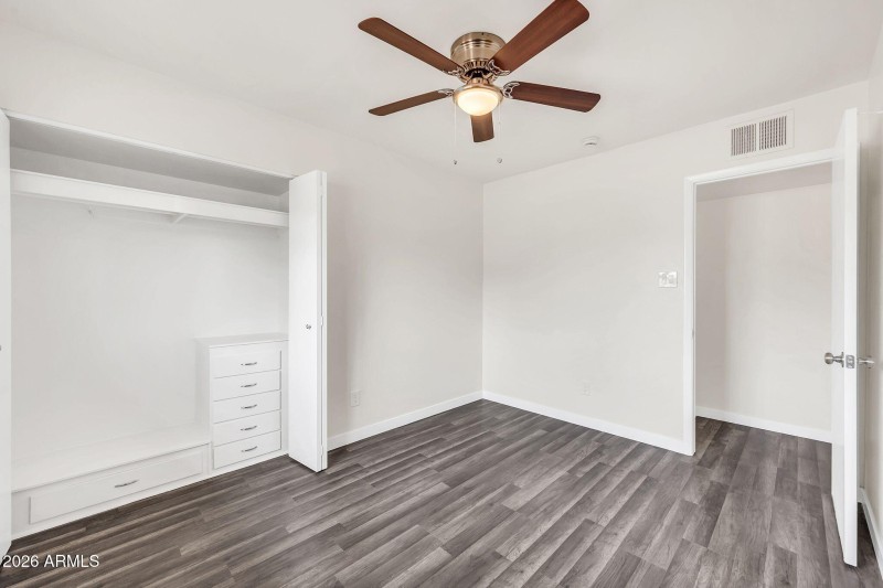 7742 W Fairmount Ave-25