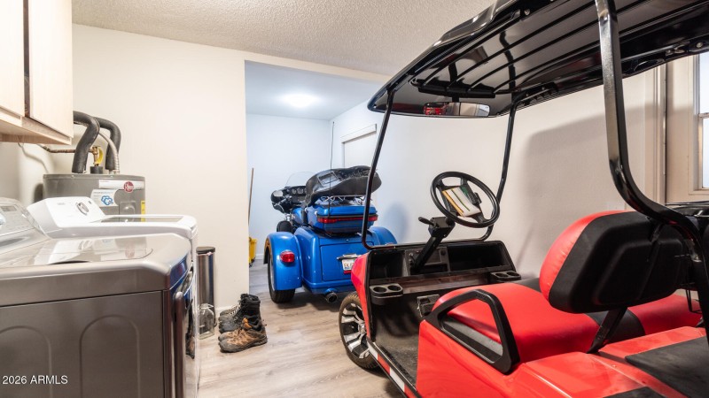 10023 West Shasta Drive-46