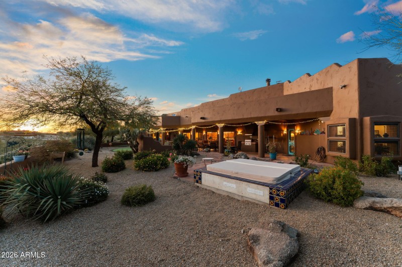 2160 N Vulture Mine Rd