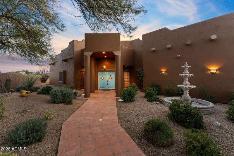 2160 N Vulture Mine Rd