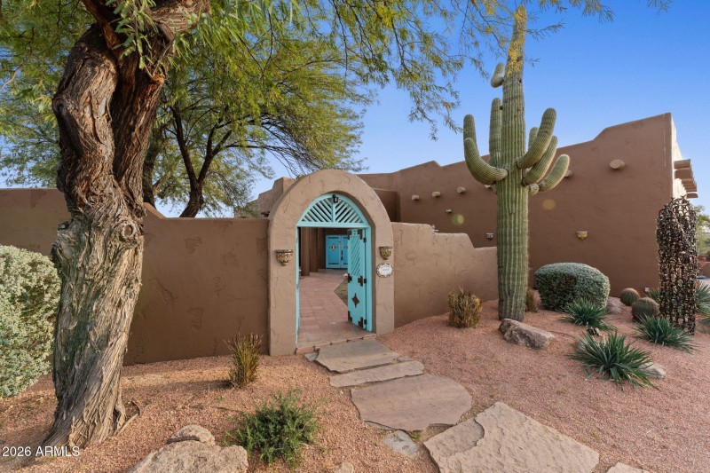 2160 N Vulture Mine Rd