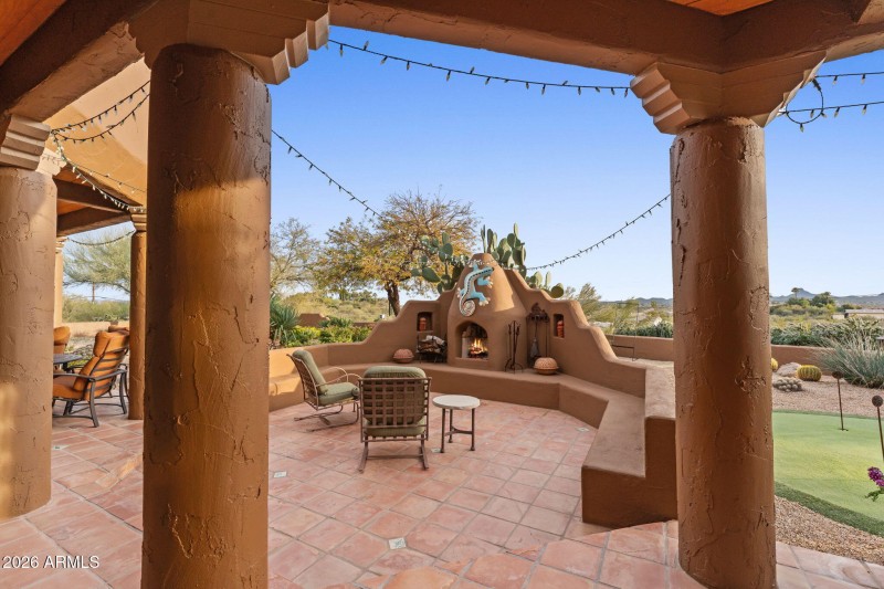 2160 N Vulture Mine Rd