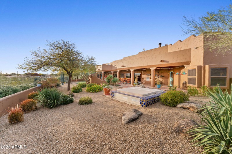 2160 N Vulture Mine Rd