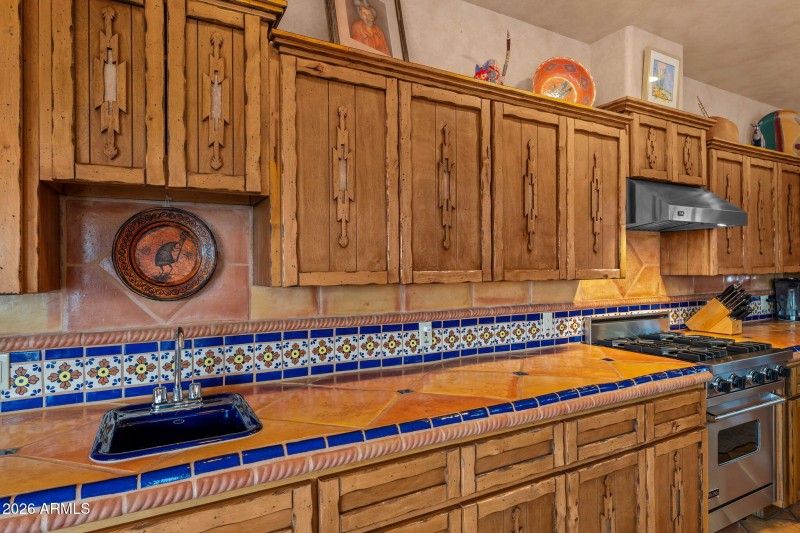 2160 N Vulture Mine Rd