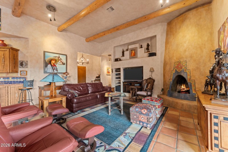 2160 N Vulture Mine Rd