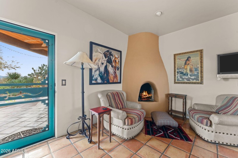 2160 N Vulture Mine Rd