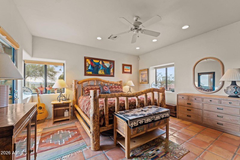 2160 N Vulture Mine Rd