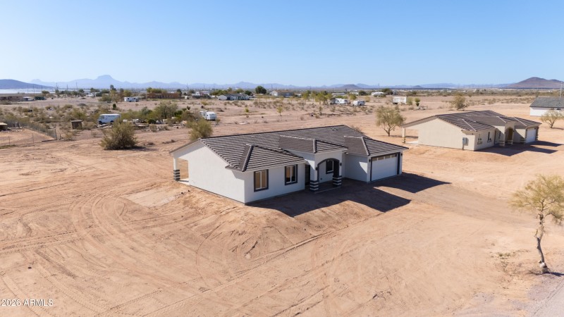 34207 W Chambers St - Outside and Drone