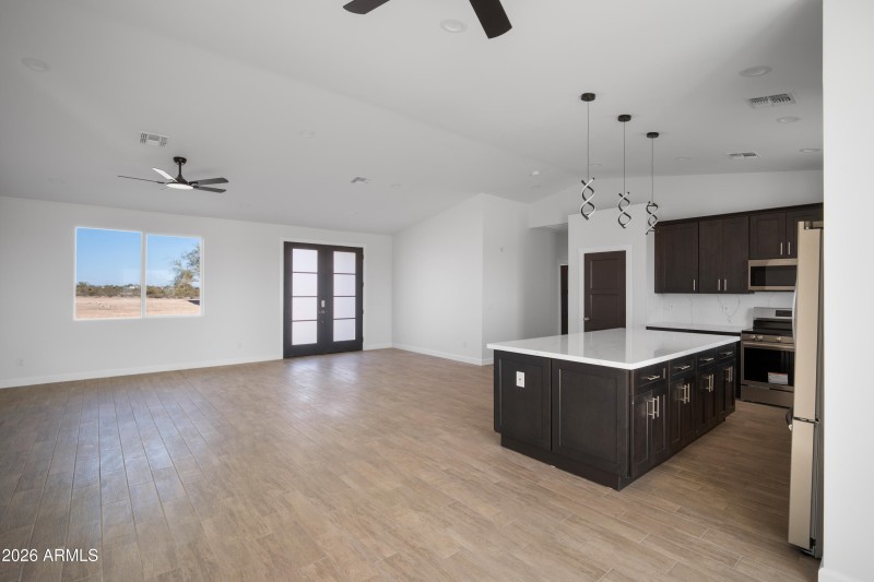 34207 W Chambers St - Inside Cam-8