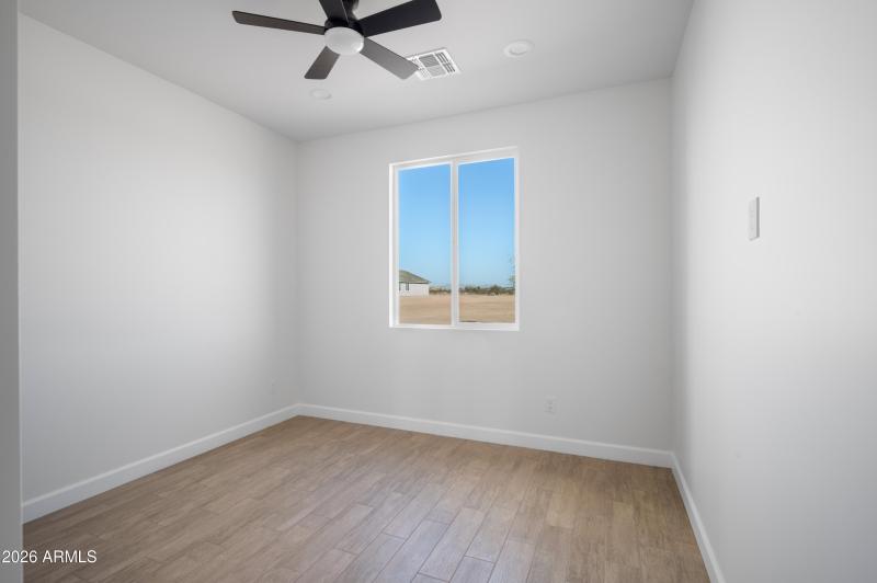 34207 W Chambers St - Inside Cam-35