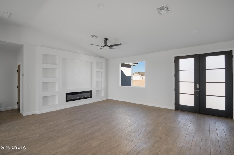 34207 W Chambers St - Inside Cam-41