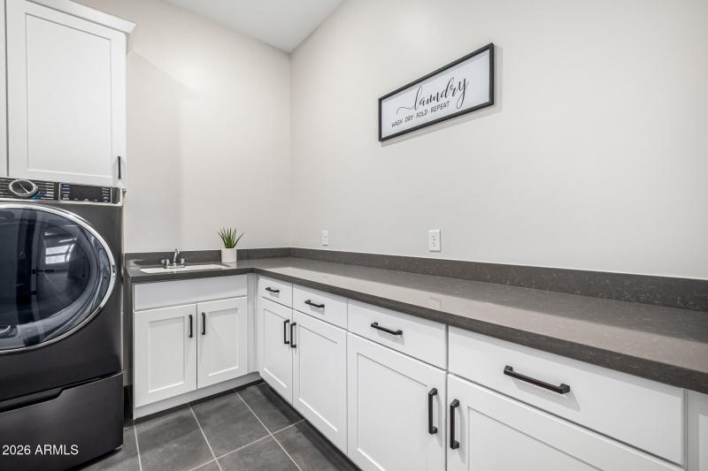 Laundry Room 2