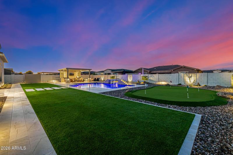 Play Area & Putting Green