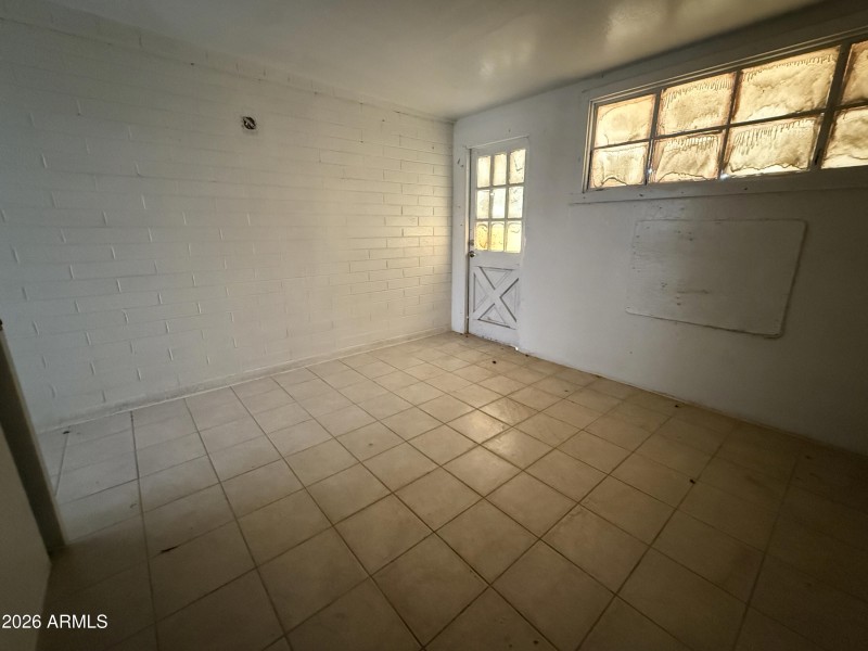 4th Bedroom - 2 (exit to BY)