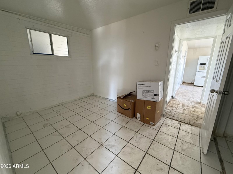 Bonus Room / Den - 2