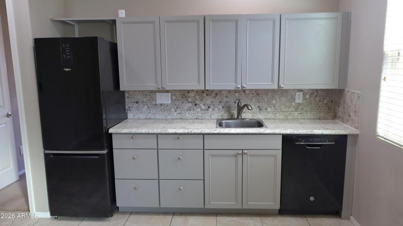 Casita Kitchenette with Cabinets