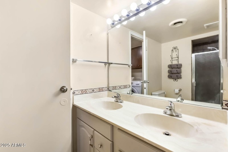 1649-E-Dana-Ave-MLS-11