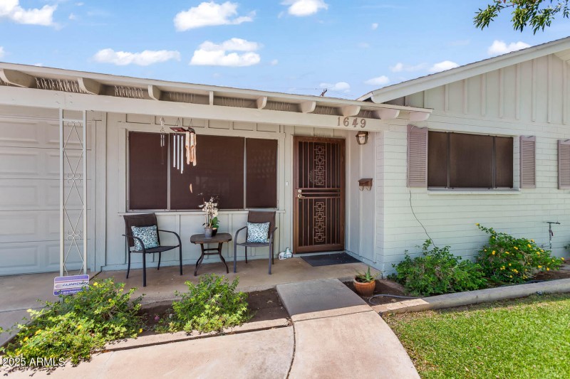 1649-E-Dana-Ave-MLS-32