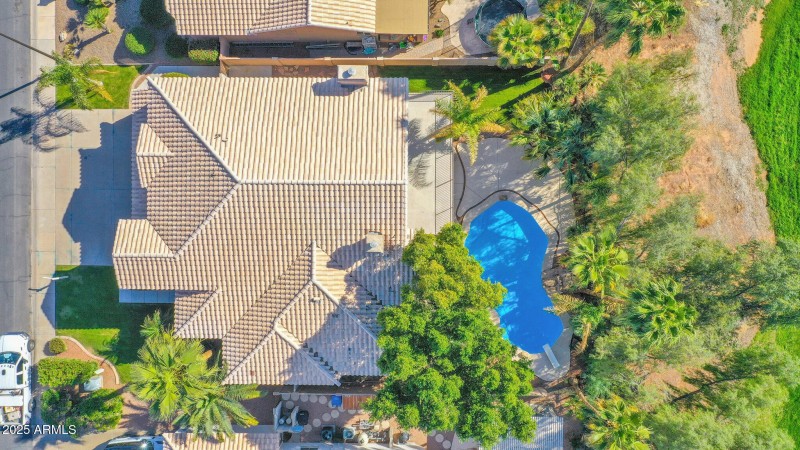 760-N-Ithaca-Street-6