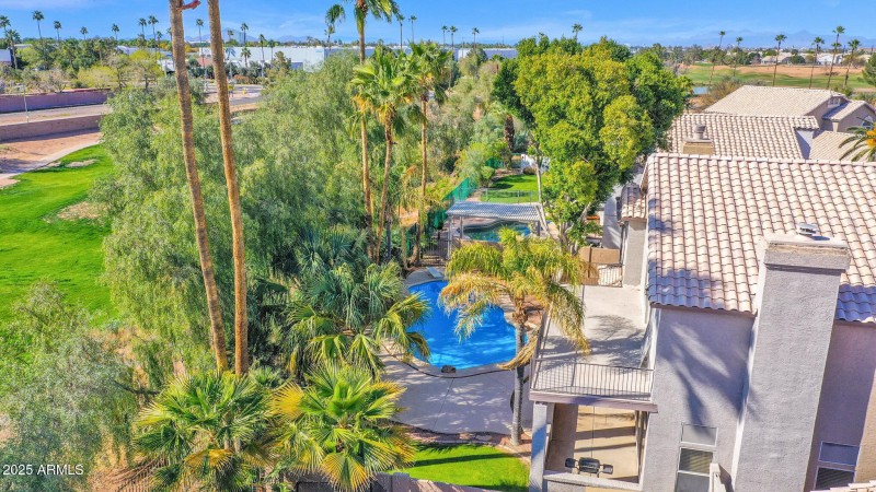 760-N-Ithaca-Street-8