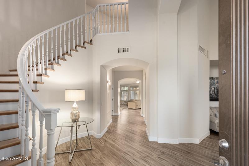 760-N-Ithaca-Street-13