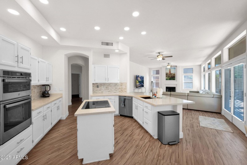 760-N-Ithaca-Street-26