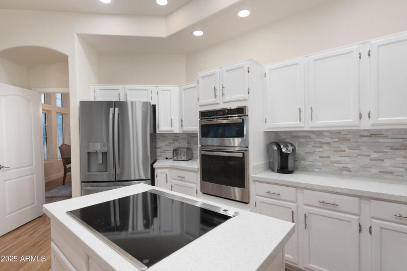 760-N-Ithaca-Street-28