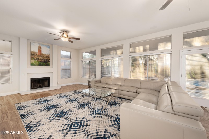 760-N-Ithaca-Street-37