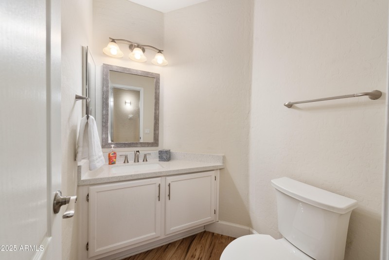 760-N-Ithaca-Street-43