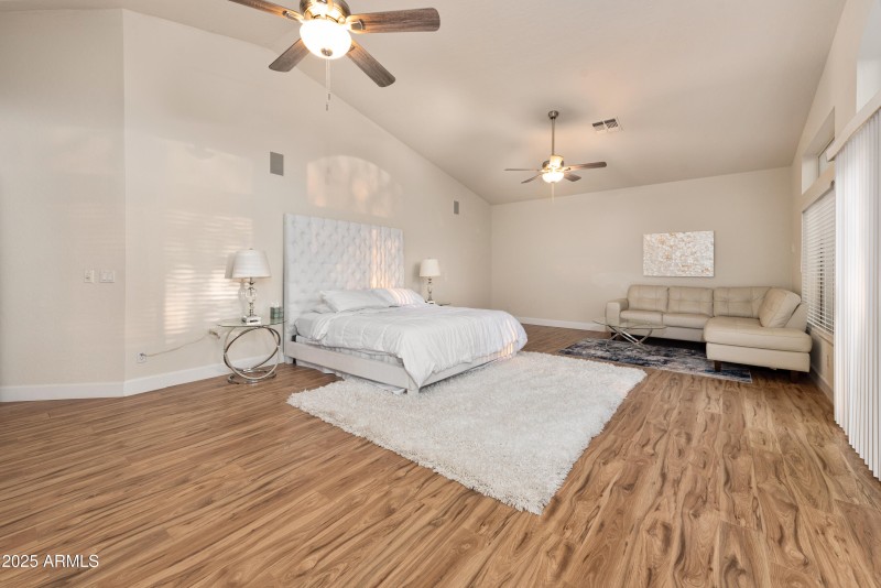 760-N-Ithaca-Street-50