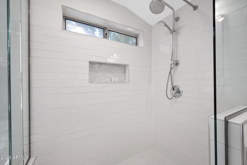 760-N-Ithaca-Street-53