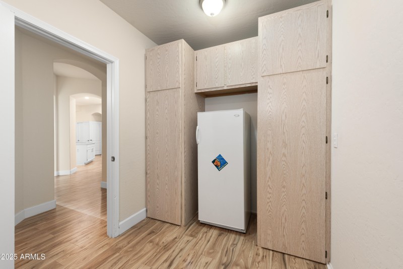 760-N-Ithaca-Street-74