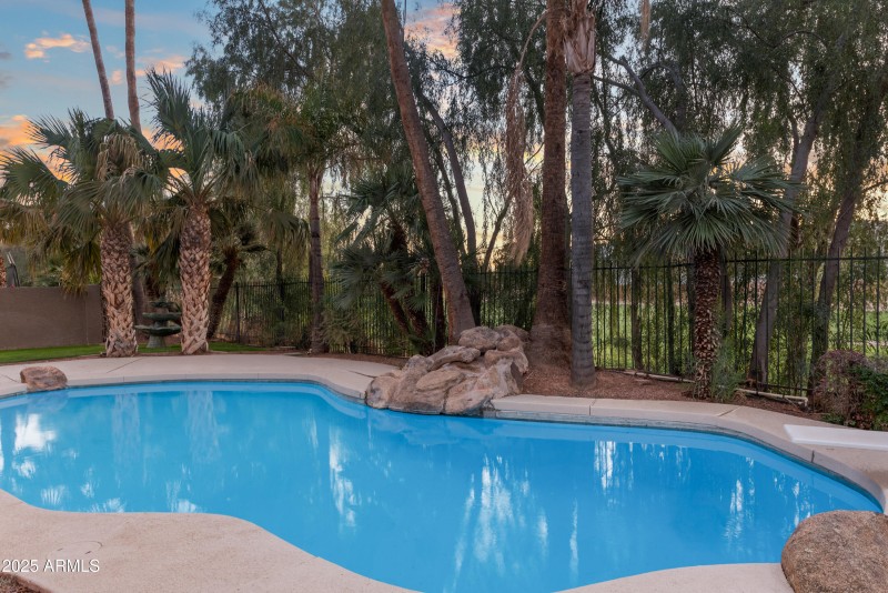 760-N-Ithaca-Street-89