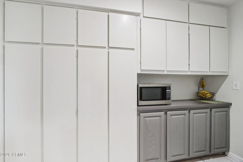 16-web-or-mls-North 25th Pl-S0702-016