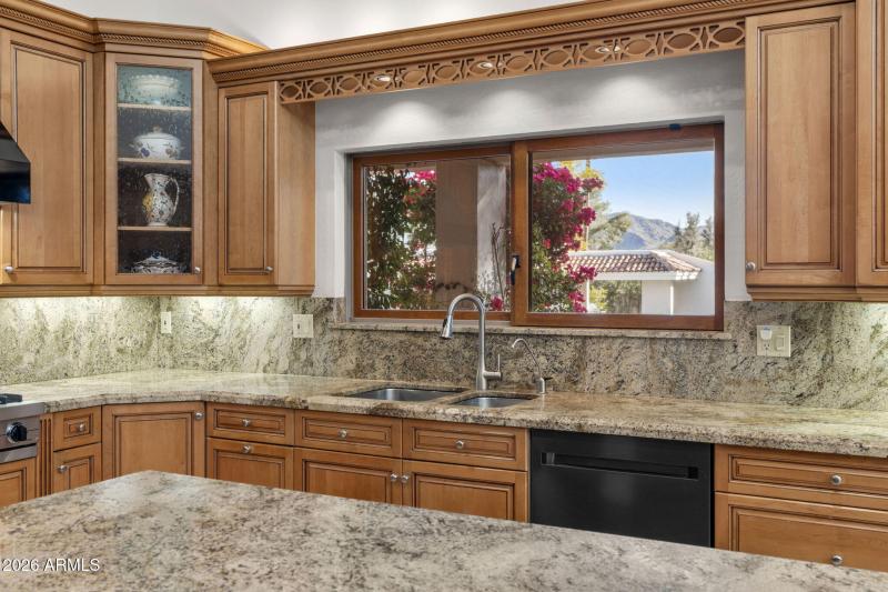 15-web-or-mls-5225-e-turquoise-ave