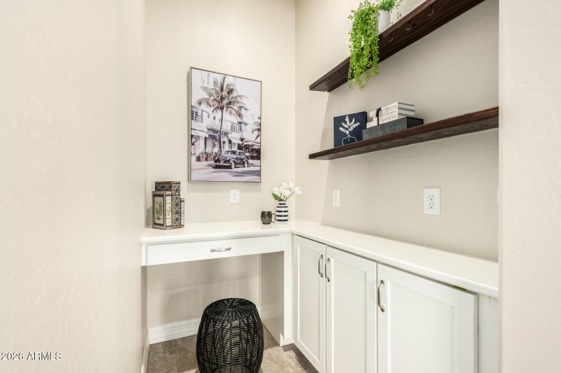 Bonus Area off Kitchen and GR