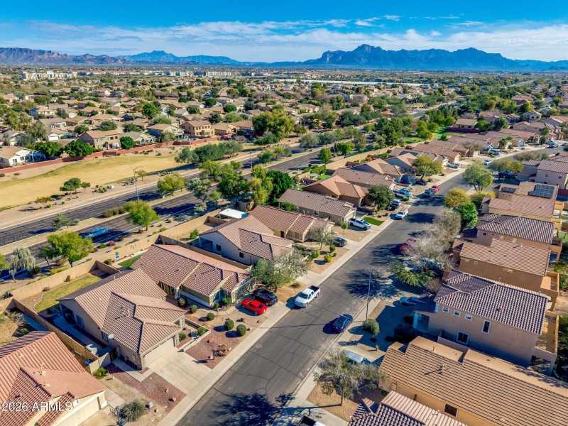 49-web-or-mls-ext-22