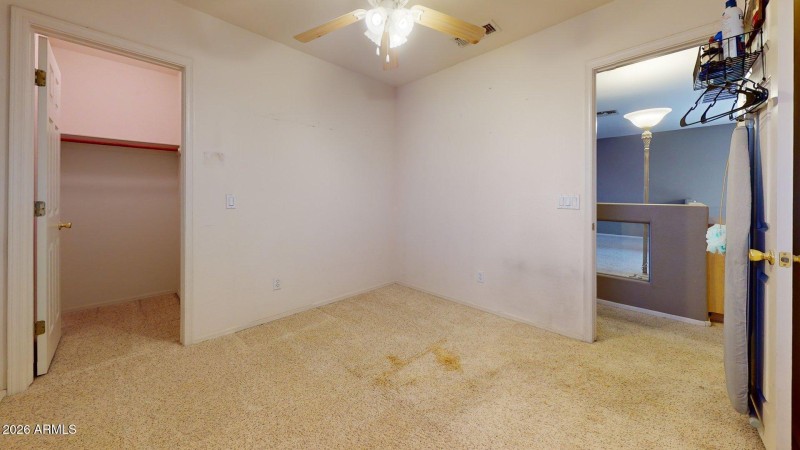 11218-W-Celle-de-La-Luna-Bedroom 1