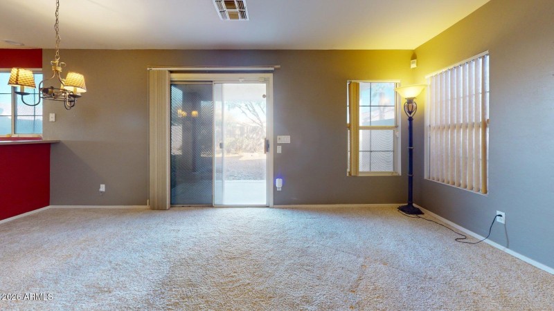 11218-W-Celle-de-La-Luna-Living-Room 1