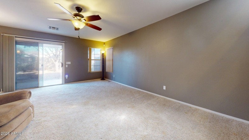 11218-W-Celle-de-La-Luna-Living-Room 2