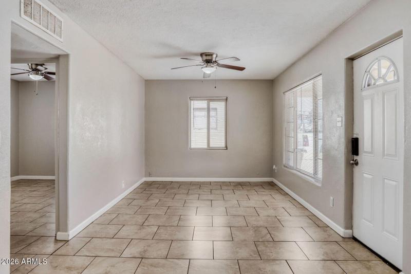 6132 N 35th Dr - Web Quality - 005 - 05