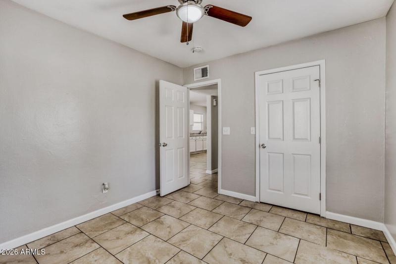 6132 N 35th Dr - Web Quality - 017 - 17