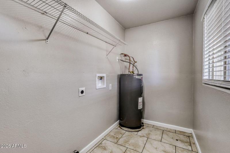 6132 N 35th Dr - Web Quality - 024 - 24