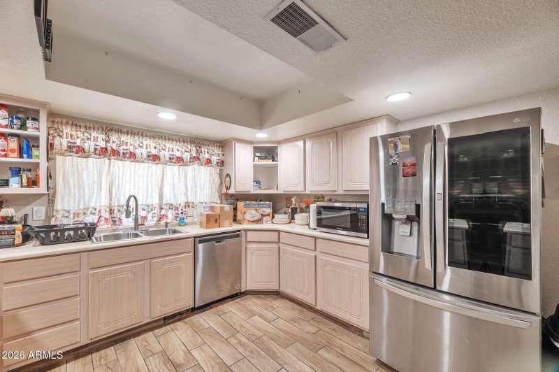 11-web-or-mls-QP- 780_9700