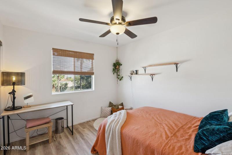 16-web-or-mls-14413-n-boxwood-ln